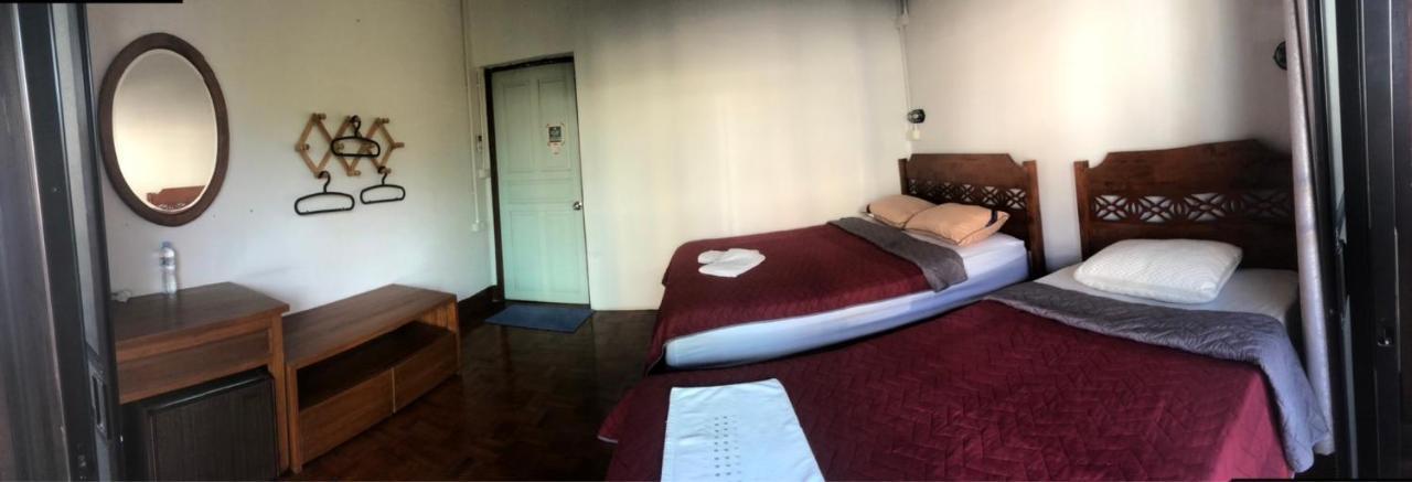 Bee Friend Hostel Chiang Mai Exterior foto